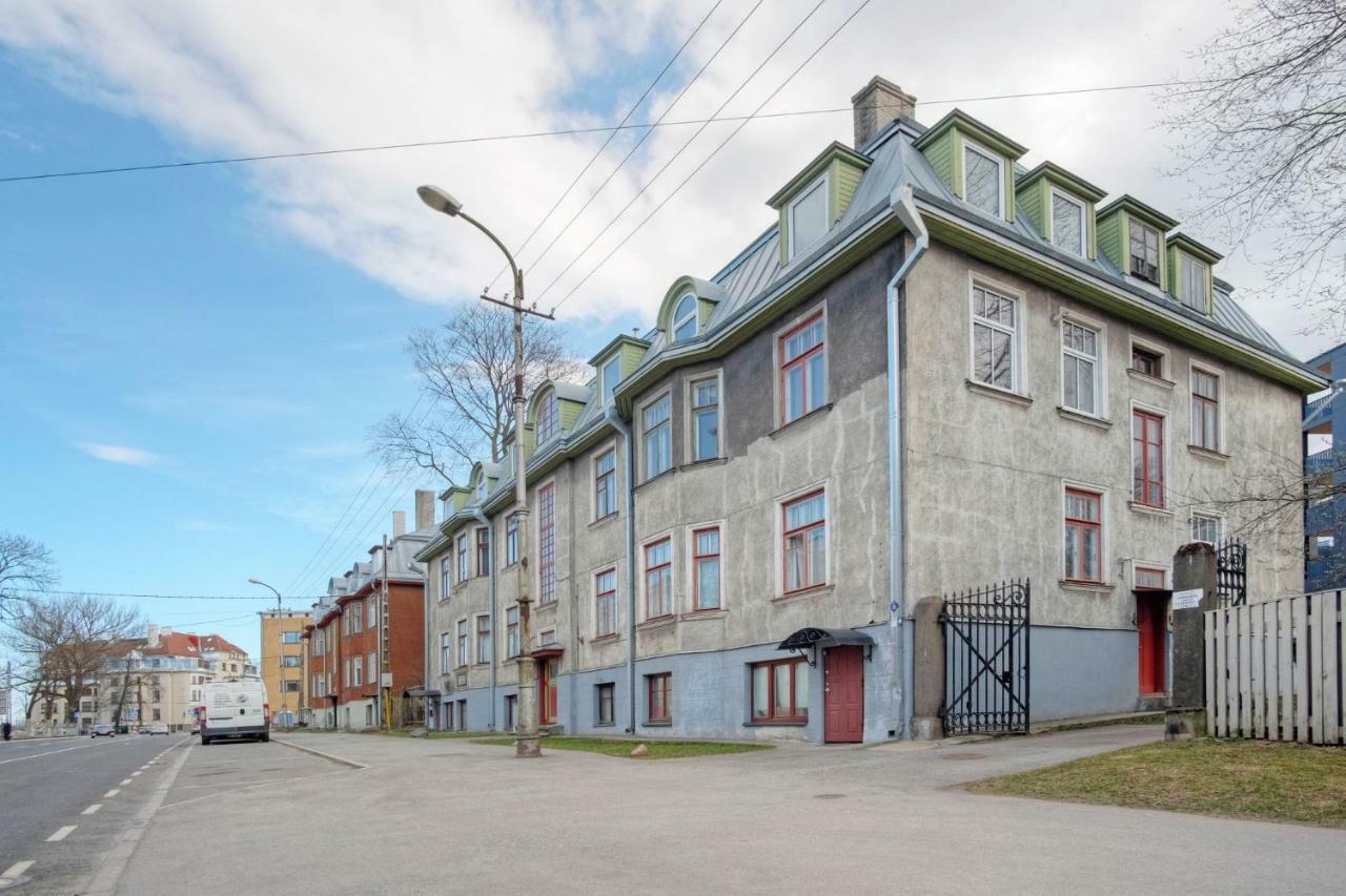Studio On Tehnika 19 Tallinn Bagian luar foto