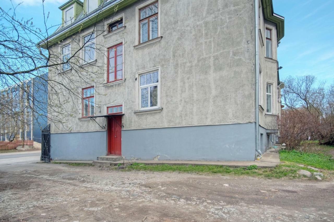 Studio On Tehnika 19 Tallinn Bagian luar foto